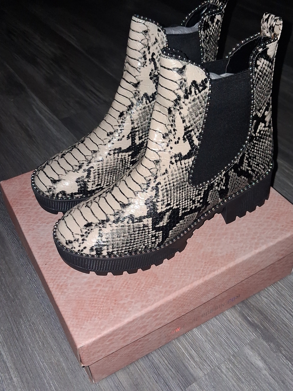 Cape Robbin Black and Beige Snake-Print Chelsea Booties
